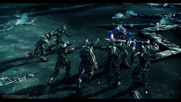Transformers The Last Knight Theatrical Trailer HD Screenshot Gallery 744 (744 of 788)
